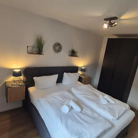 Feriehus 2 Einzelne Haeuser Nebeneinander Mit Garten! Neu Sehestedt (Lower-Saxony)