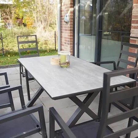 2 Einzelne Haeuser Nebeneinander Mit Garten! Neu Feriehus *
