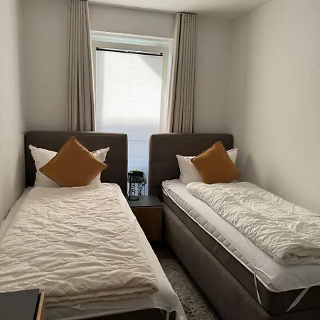 2 Einzelne Haeuser Nebeneinander Mit Garten! Neu Sehestedt (Lower-Saxony)
