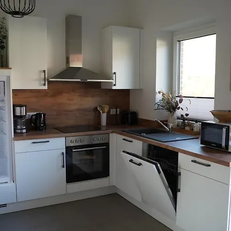 Feriehus 2 Einzelne Haeuser Nebeneinander Mit Garten! Neu