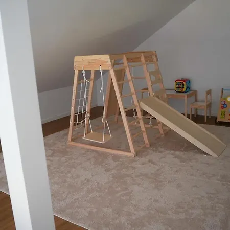 2 Einzelne Haeuser Nebeneinander Mit Garten! Neu Holiday home *
