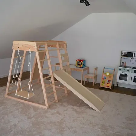 2 Einzelne Haeuser Nebeneinander Mit Garten! Neu
