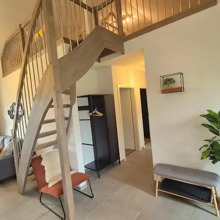 Feriehus 2 Einzelne Haeuser Nebeneinander Mit Garten! Neu *