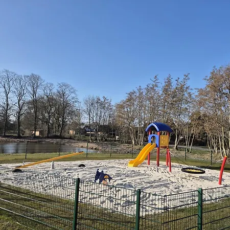 2 Einzelne Haeuser Nebeneinander Mit Garten! Neu Feriehus
